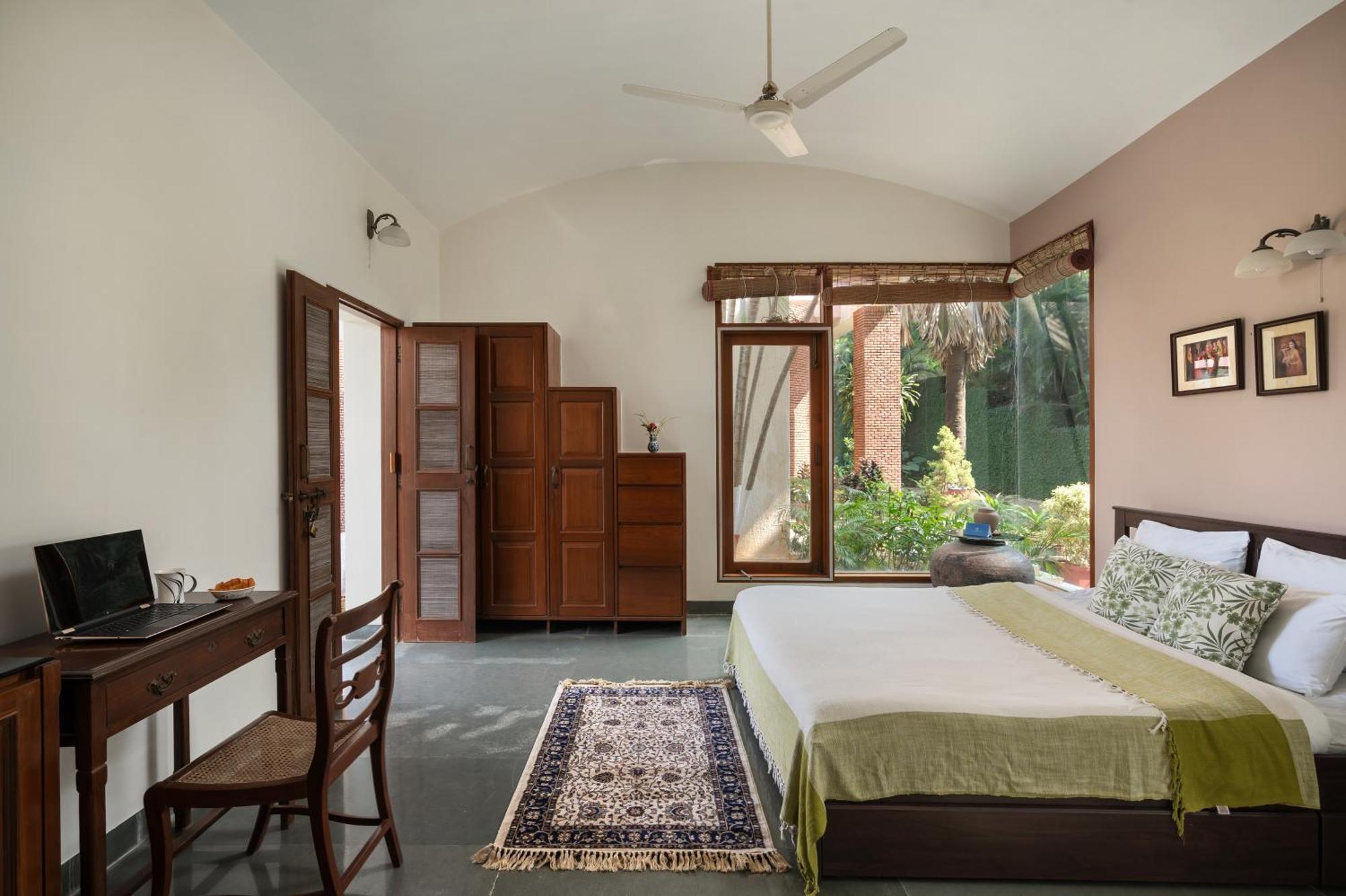 Saffronstays Pride Rock Mandve المظهر الخارجي الصورة