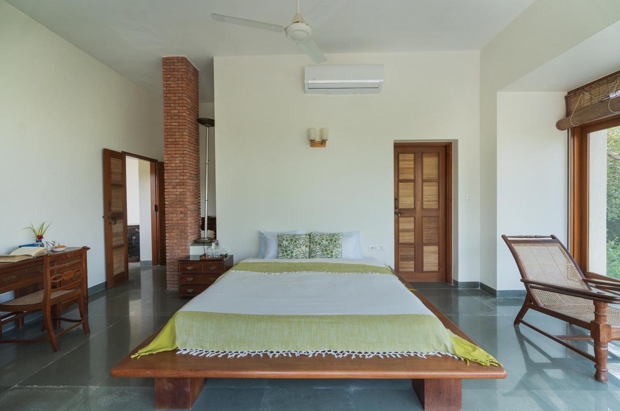 Saffronstays Pride Rock Mandve المظهر الخارجي الصورة